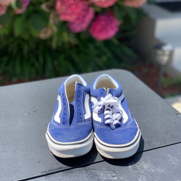 Vans - Picture 3 of 3